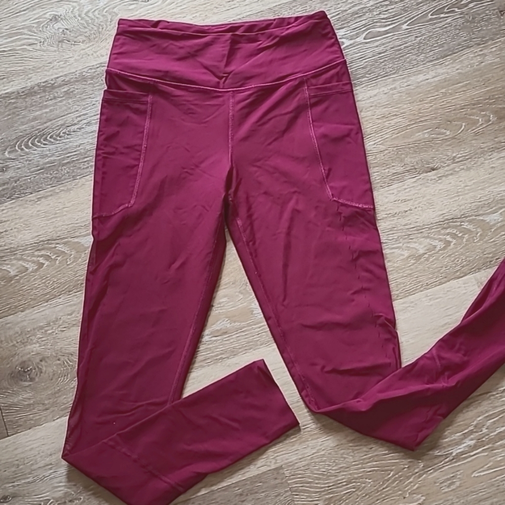 Victoria Sport Total Knockout Tight Legging Mesh Cutout Wine Size Small